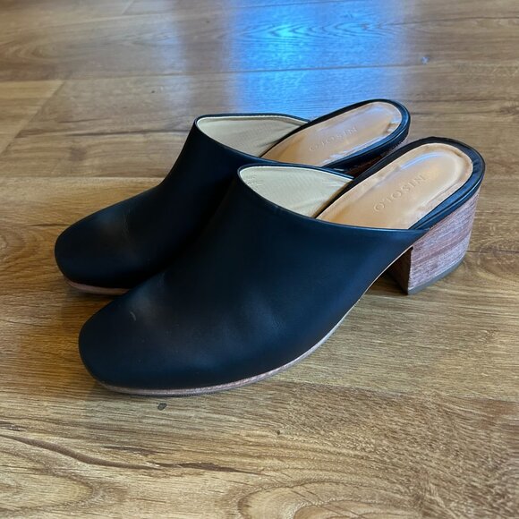 Nisolo All-Day Heeled Mule - Black - Picture 2 of 5